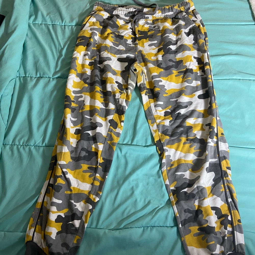 Camouflage sweat pants